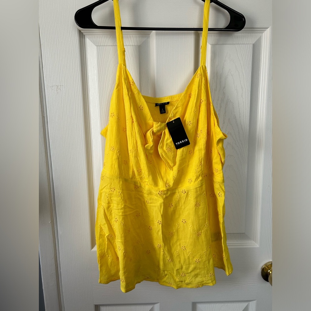 NWT Torrid Yellow Eyelet Top Size 2x